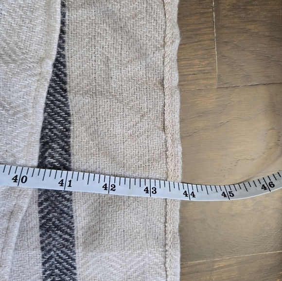 NWT Three Dots Poncho Wrap shawl One Size Neutral Miranda Plaid Cashmere wool - Picture 6 of 7